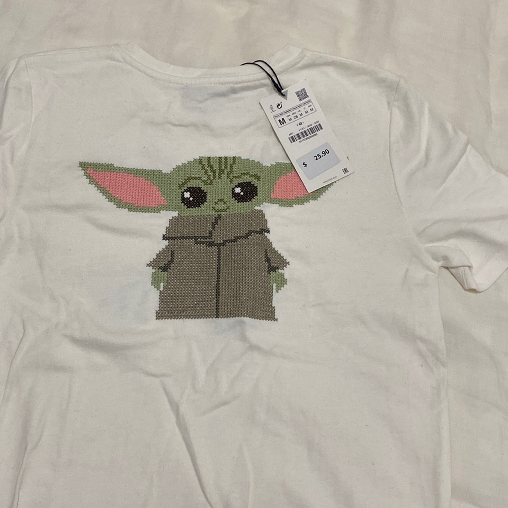 Baby Yoda Tee - Size M